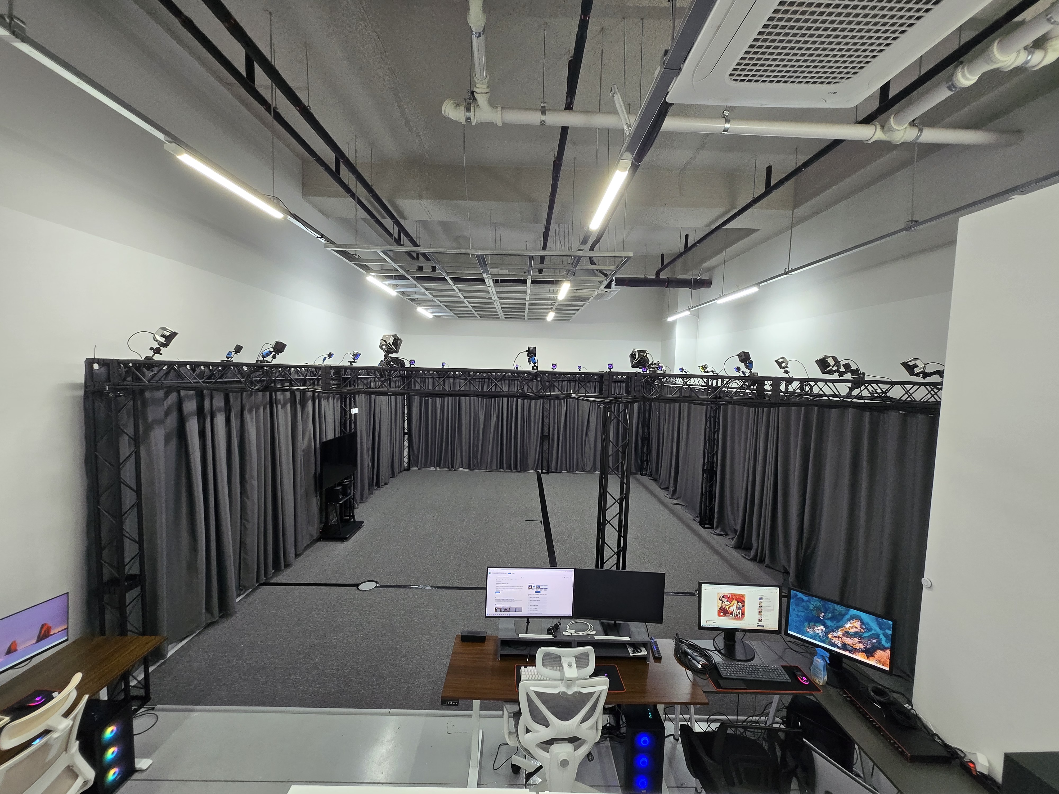 메인 모션캡쳐 존(측면)